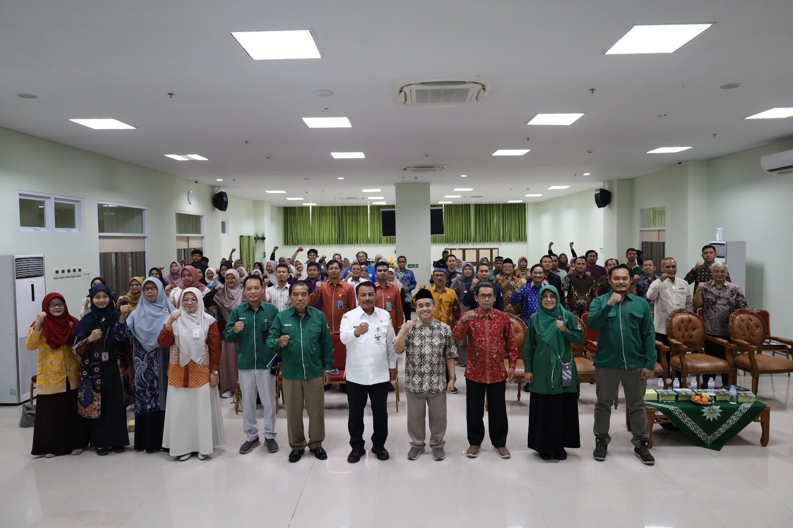 Image for Gandeng PWM Jateng, PT SUN Unit Usaha Unimus Gelar Sosialisasi Industri dan Hukum Ketenagakerjaan